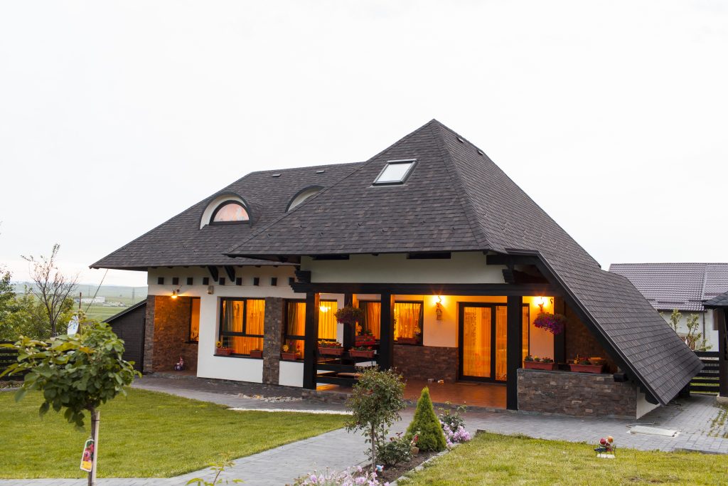 Shingle roofing